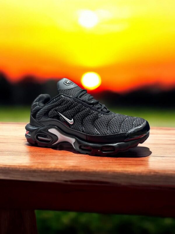 Nikee AirMax Plus Metallic Black Silver (Master Quality) Shoes Wala
