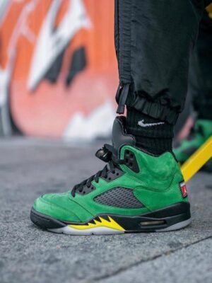 NIKE AIR JORDAN RETRO 5 SE OREGON (MASTER QUALITY) Shoes Wala