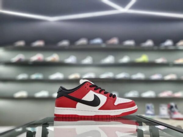 Nike Sb Dunk Low chicago(Master Quality) Shoes Wala