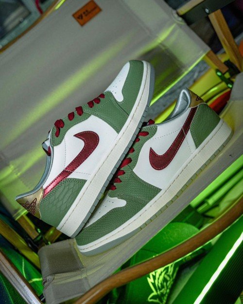 NIKE AIR JORDAN RETRO 1 LOW DRAGON OF THE YEARS (Master Quality) Shoes Wala