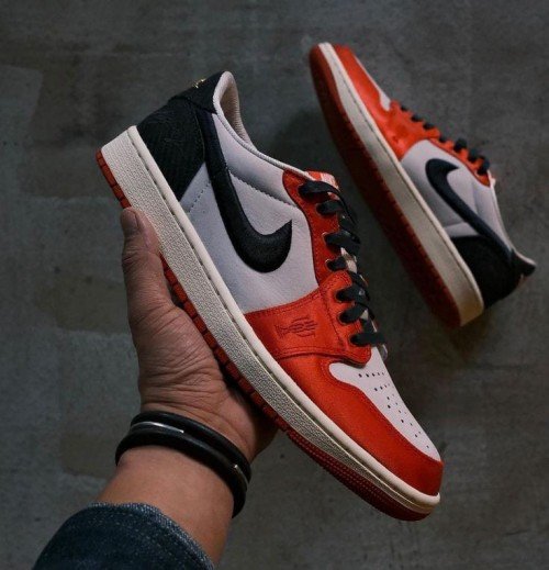 NIKE AIR JORDAN RETRO 1 LOW TROPHY ROOM  (Master Quality) Shoes Wala