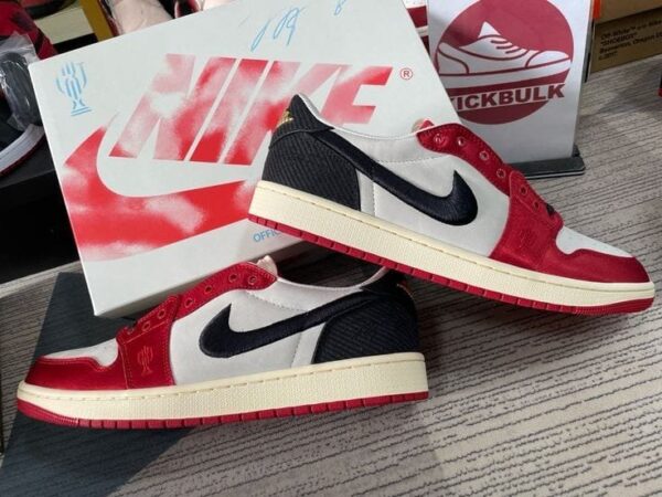 NIKE AIR JORDAN RETRO 1 LOW TROPHY ROOM  (Master Quality) Shoes Wala