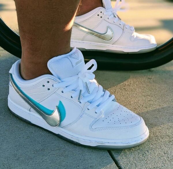 Nike SB Dunk Low QS White Diamond (master Quality) Shoes Wala