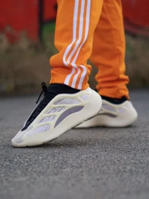 Adidas Yezzy 700 Azeal (Master Quality) Shoes Wala