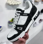 Louis Vuitton Trainer Black White(Master Quality) Shoes Wala